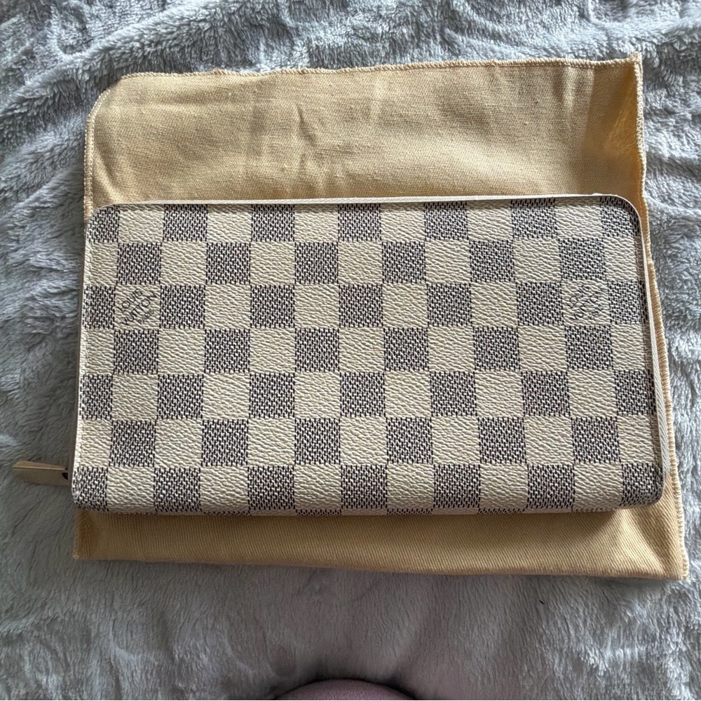 Checkered Wallet - image 1
